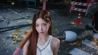 ITZY 'GOLD' 动态壁纸 | 作者：Seraphim