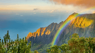 雨天彩虹高山海岸