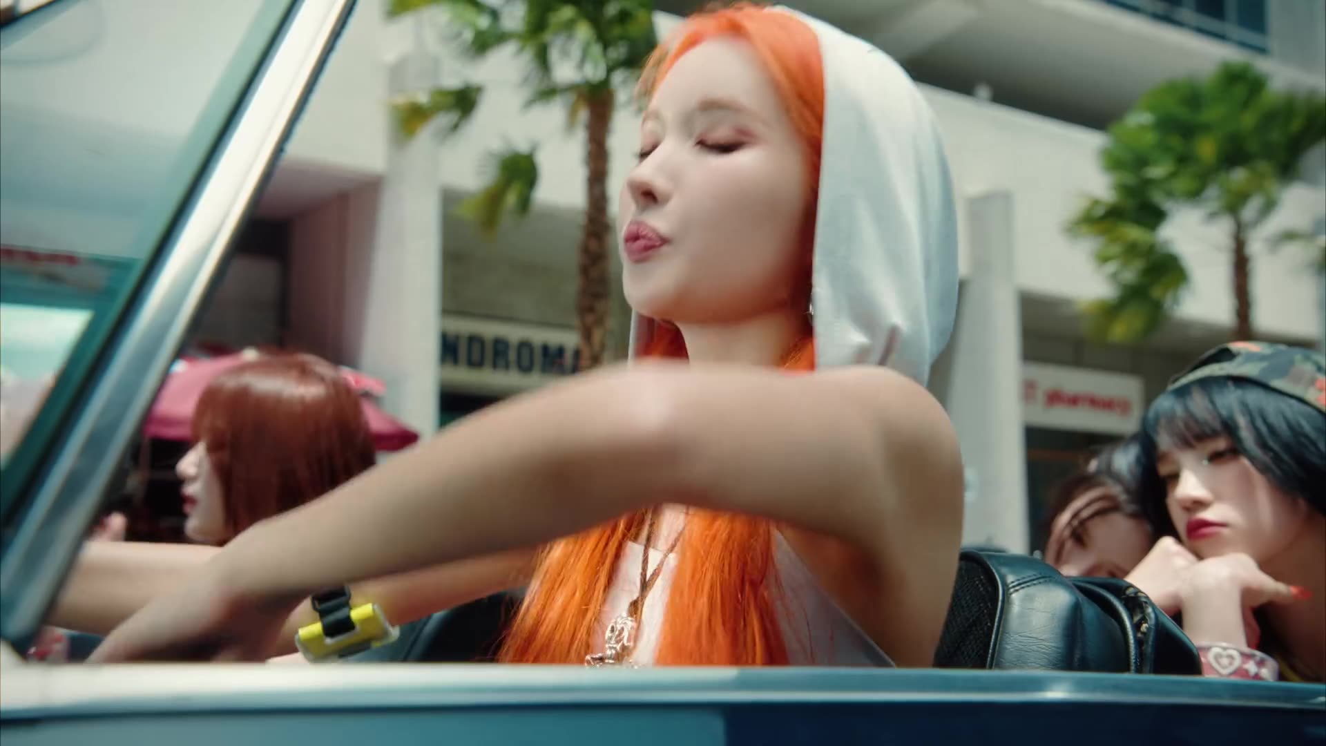 (G)I-DLE 'Klaxon' MV