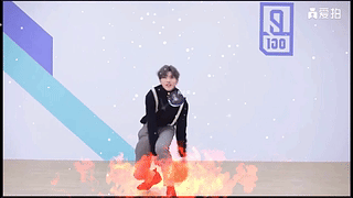 早期爱坤