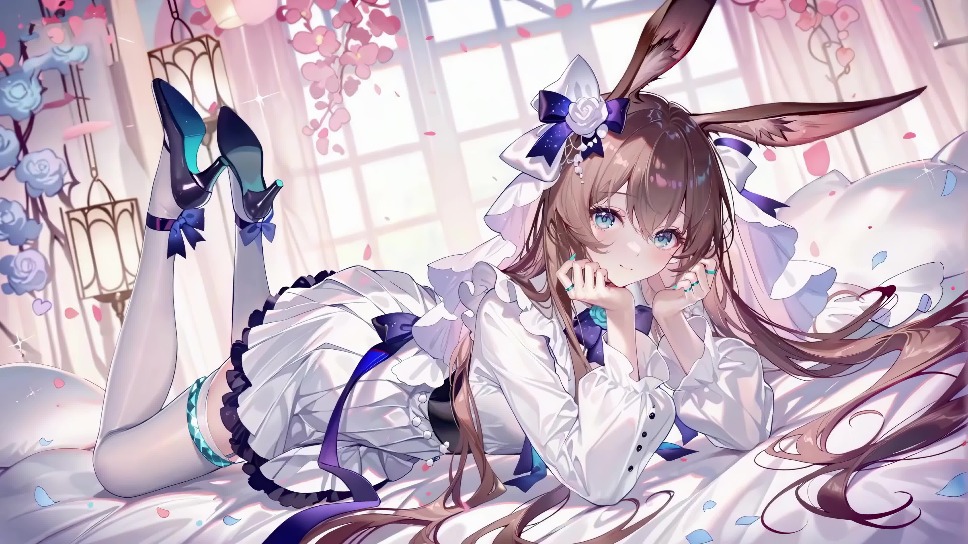 暖阳窗边的兔耳少女