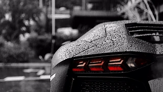 雨中的Lamborghini 动态壁纸 | 作者：wo1F