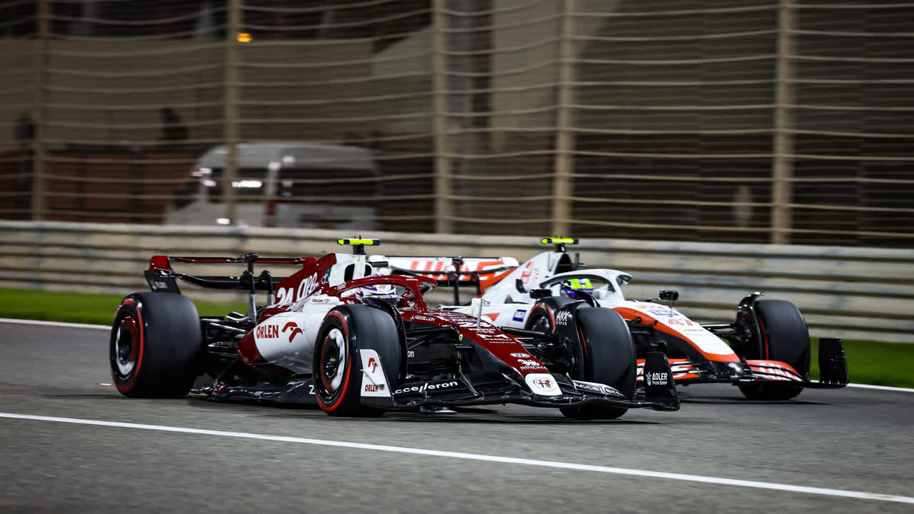 F1 阿尔法·罗密欧 对 哈斯