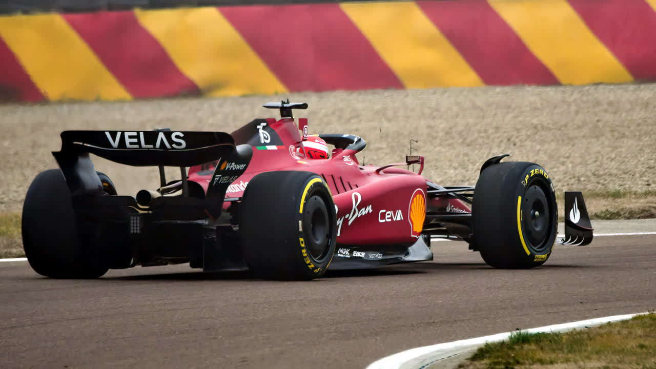法拉利 F1-75