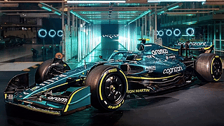F1 Aston Martin AMR22 (4k)