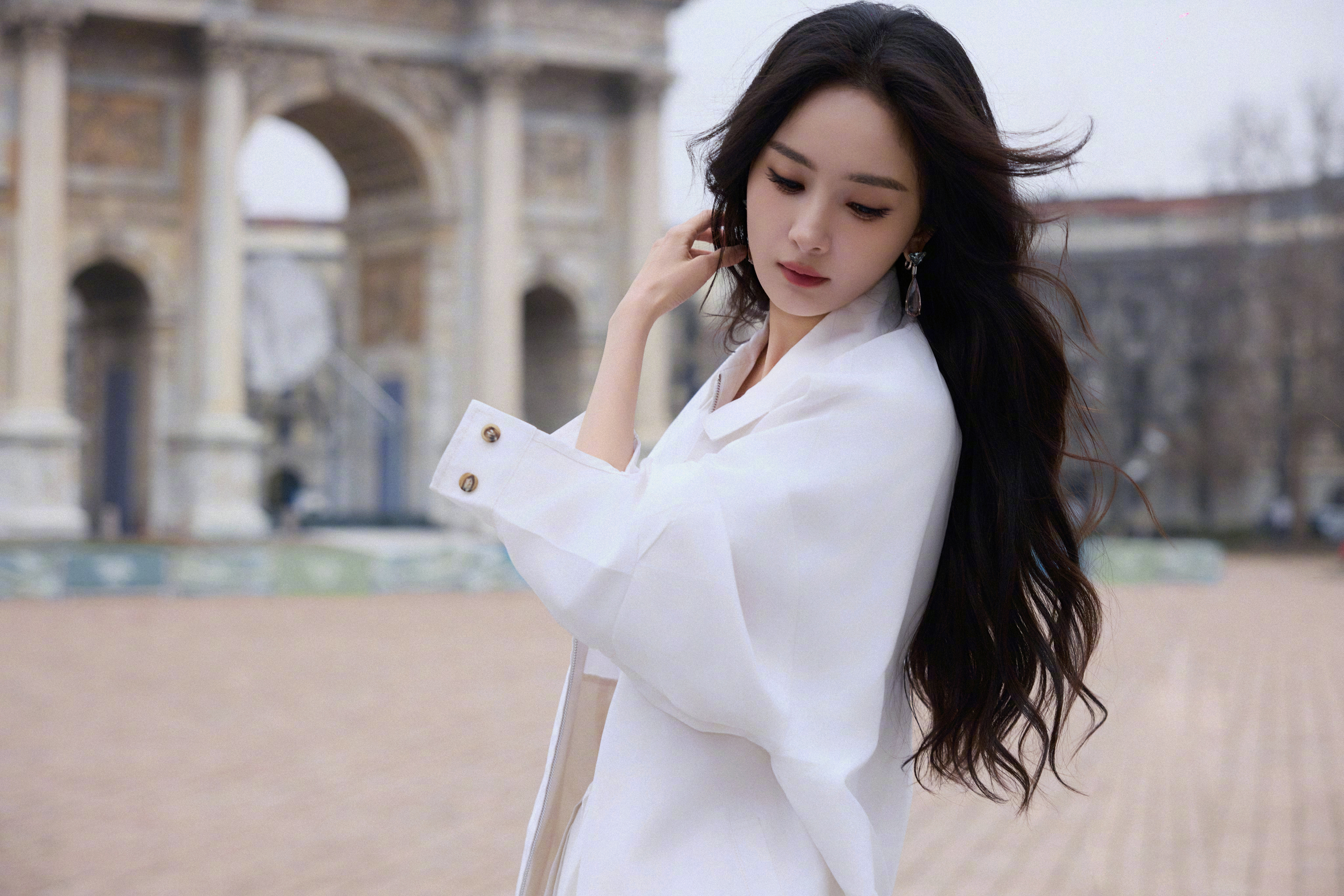 杨幂白色衣服清新唯美4K高清美女壁纸3840x2560