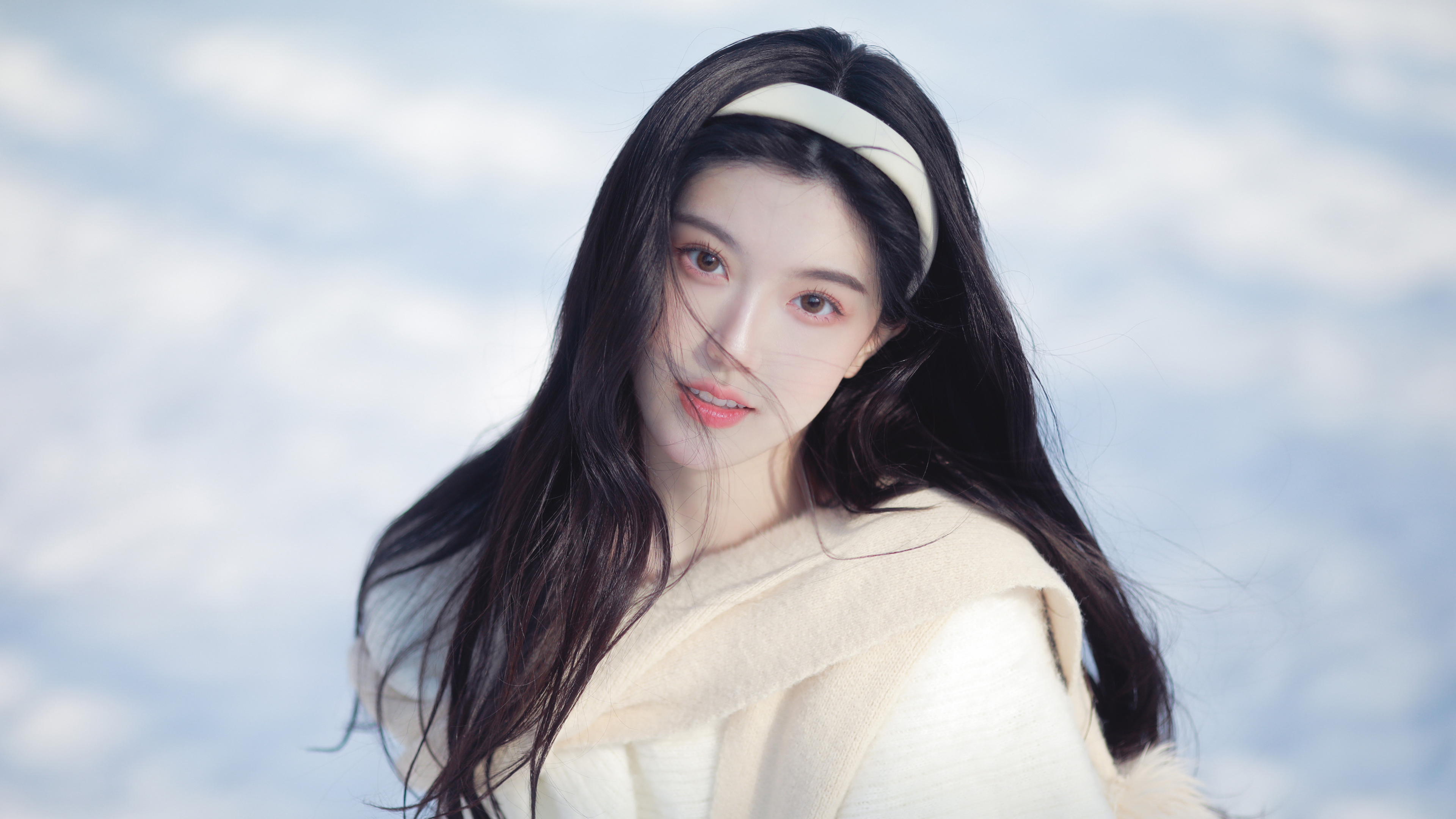 冬天 清纯美女 长发