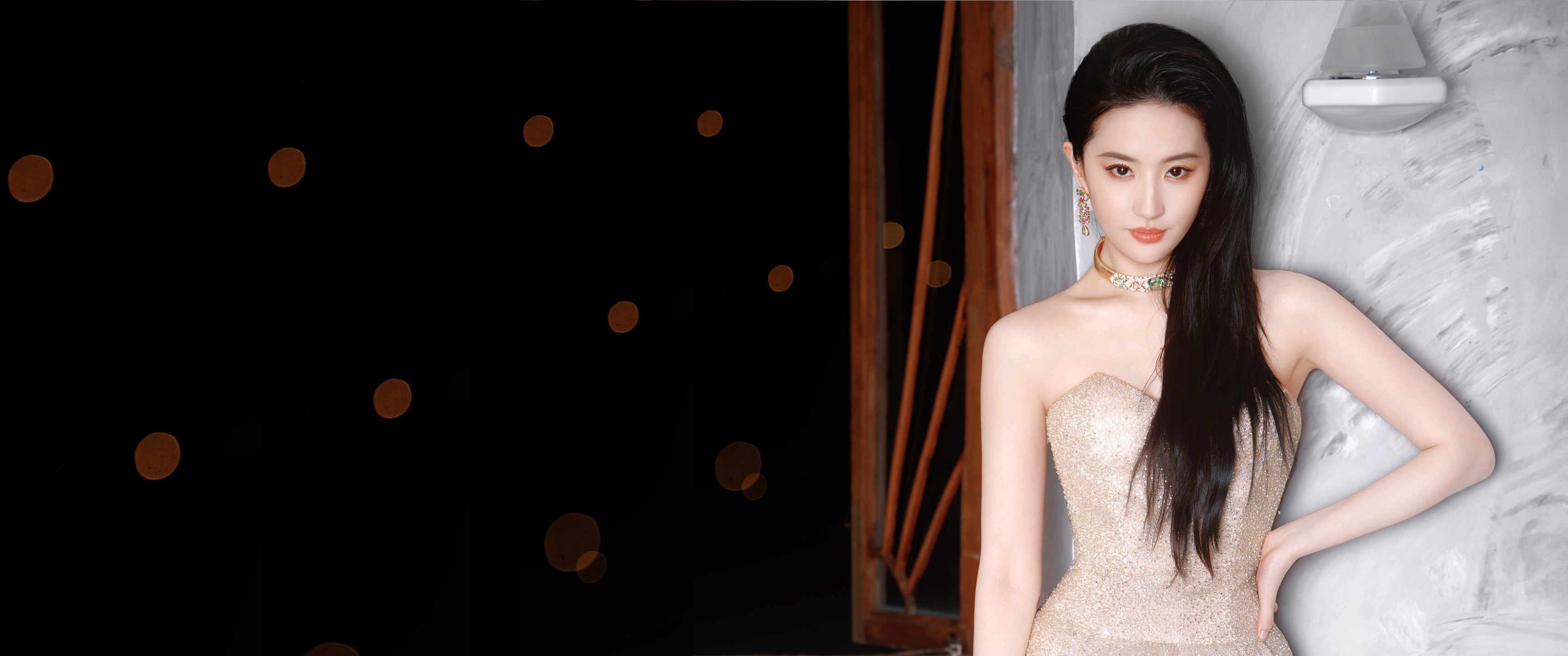刘亦菲抹胸长裙 3440x14