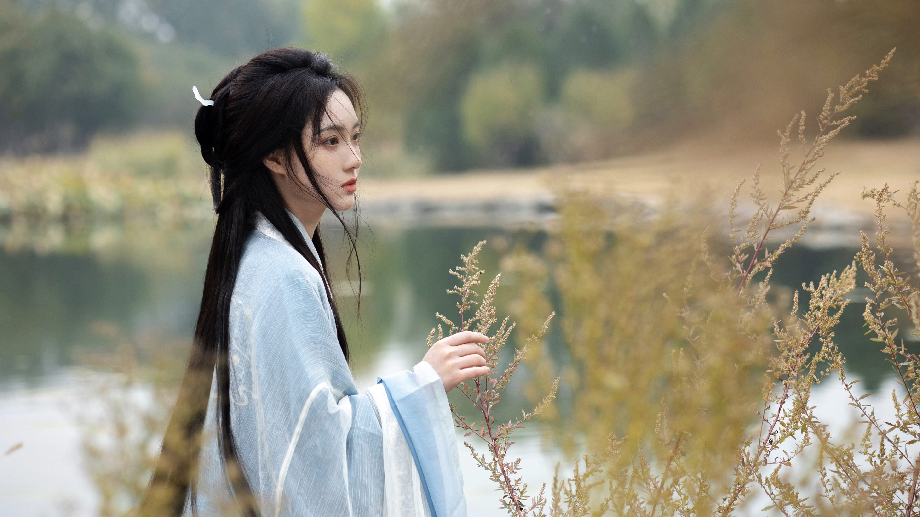 古风 古装 美女 河边 唯