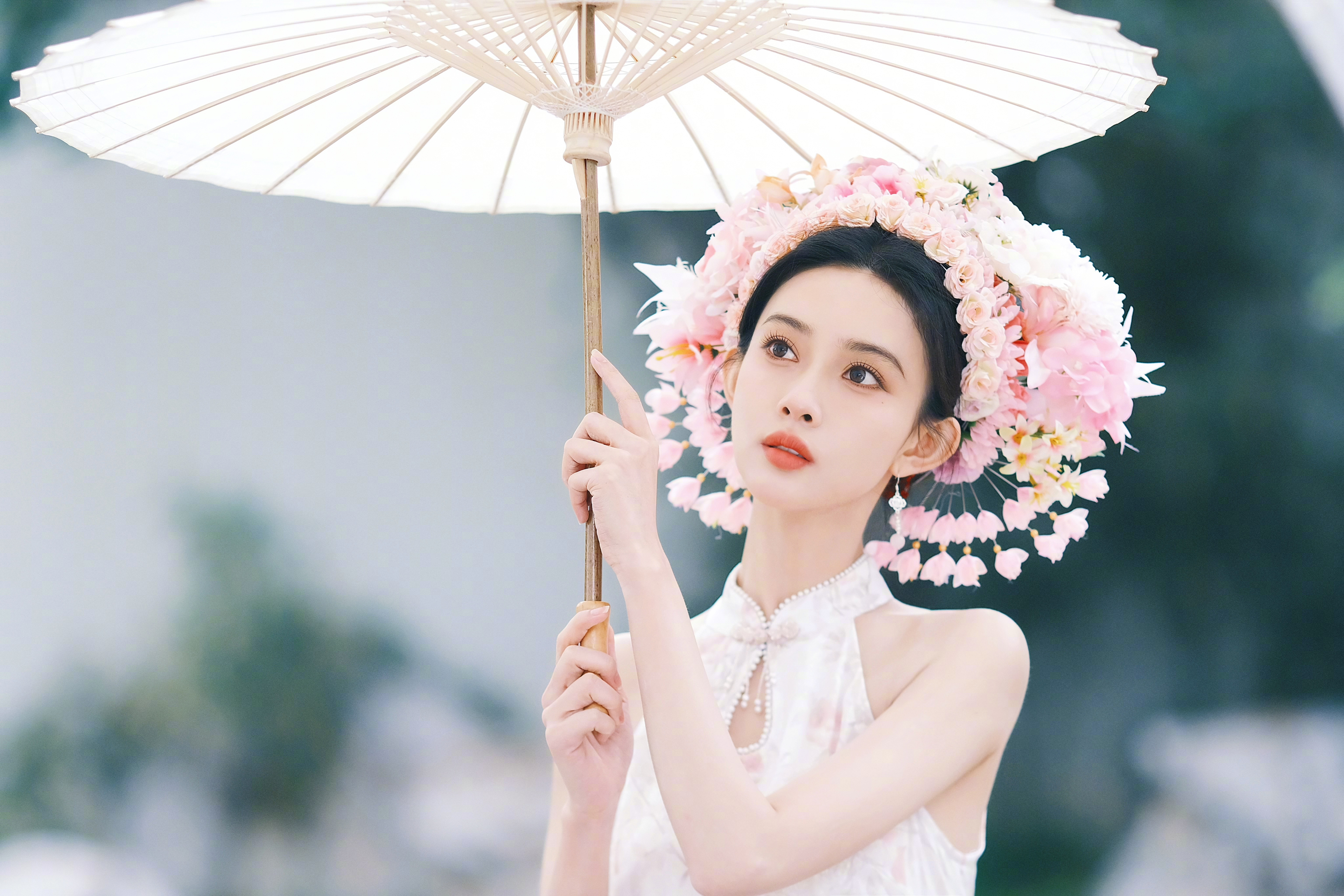 古风 油纸伞 美女 孟子