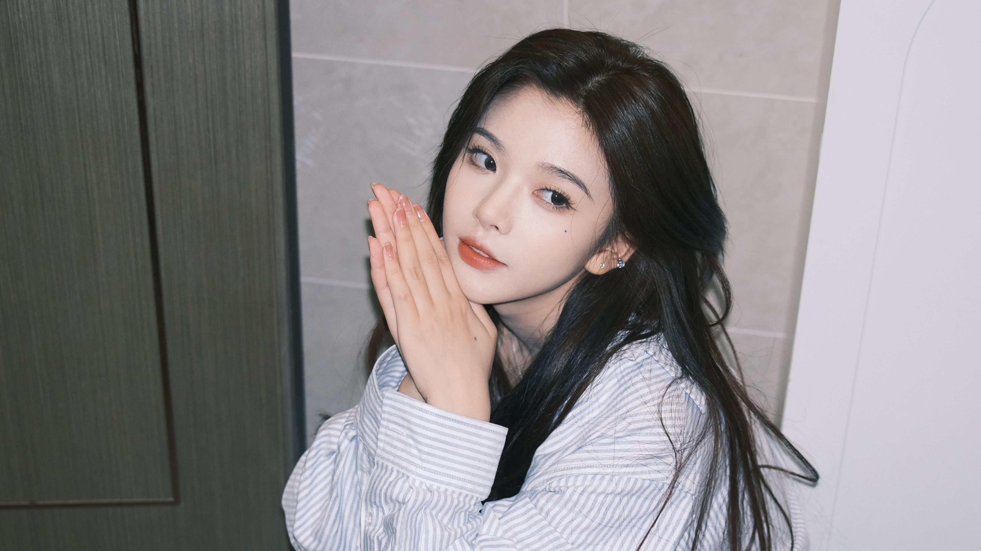 可爱美女 彭十六4k桌面