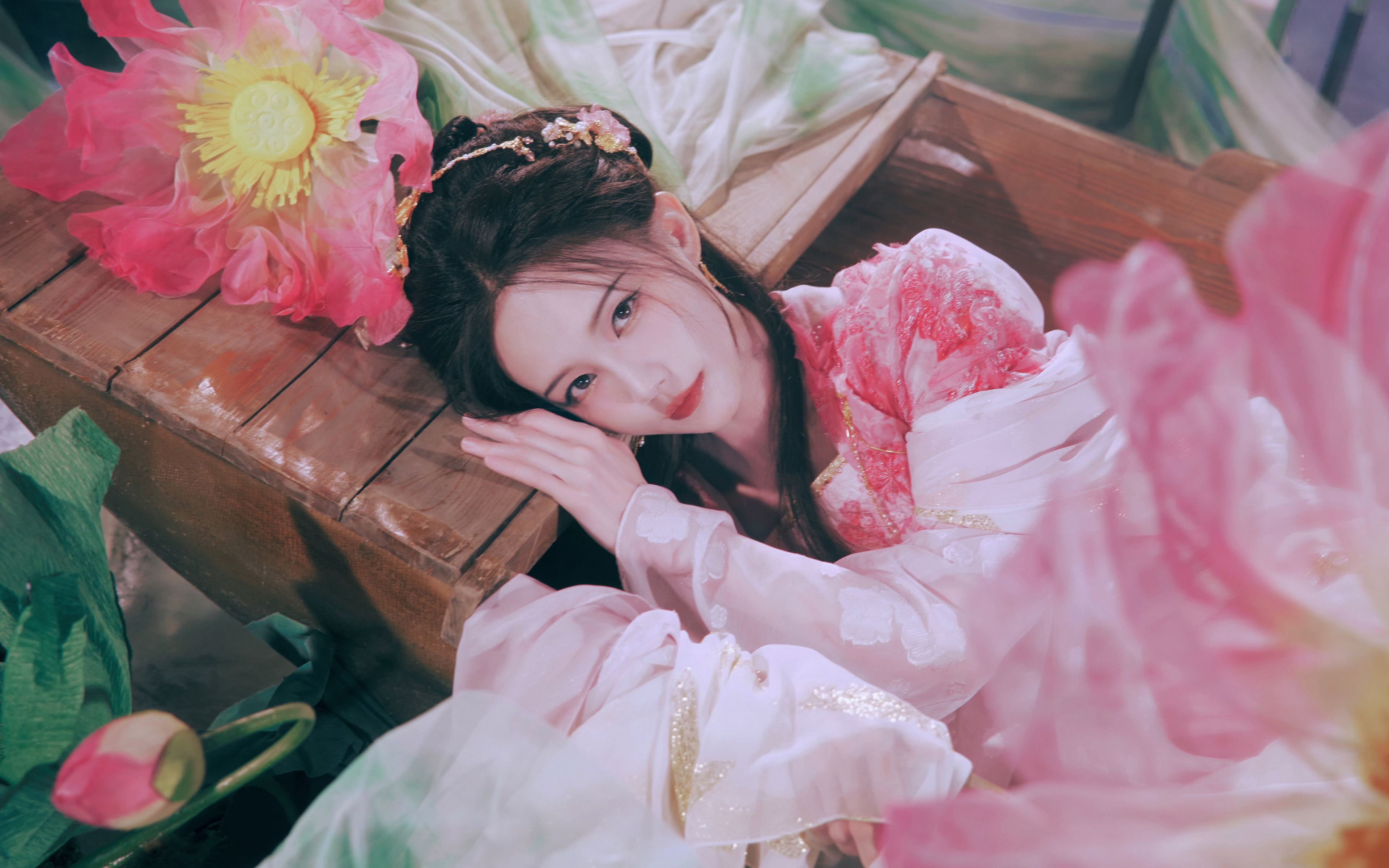 唯美 荷花 古风美女李一