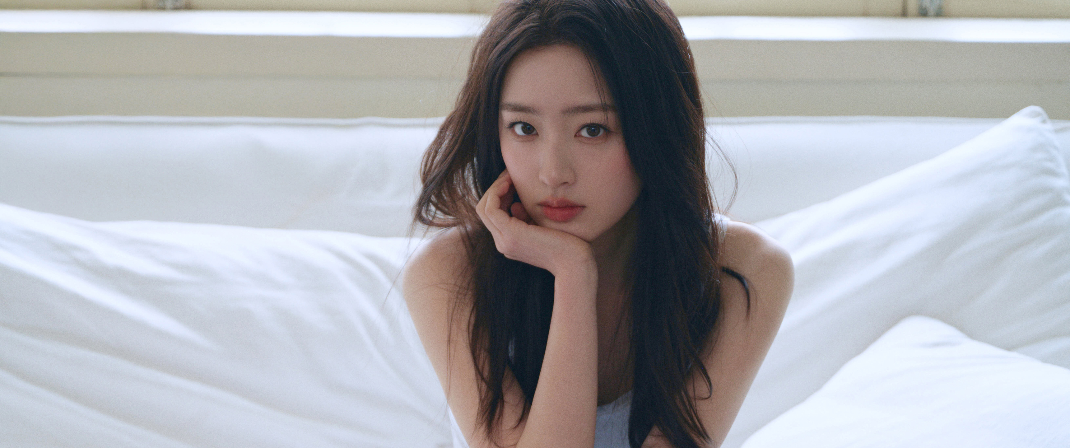 居家美女邓恩熙3440x1440带鱼屏壁纸