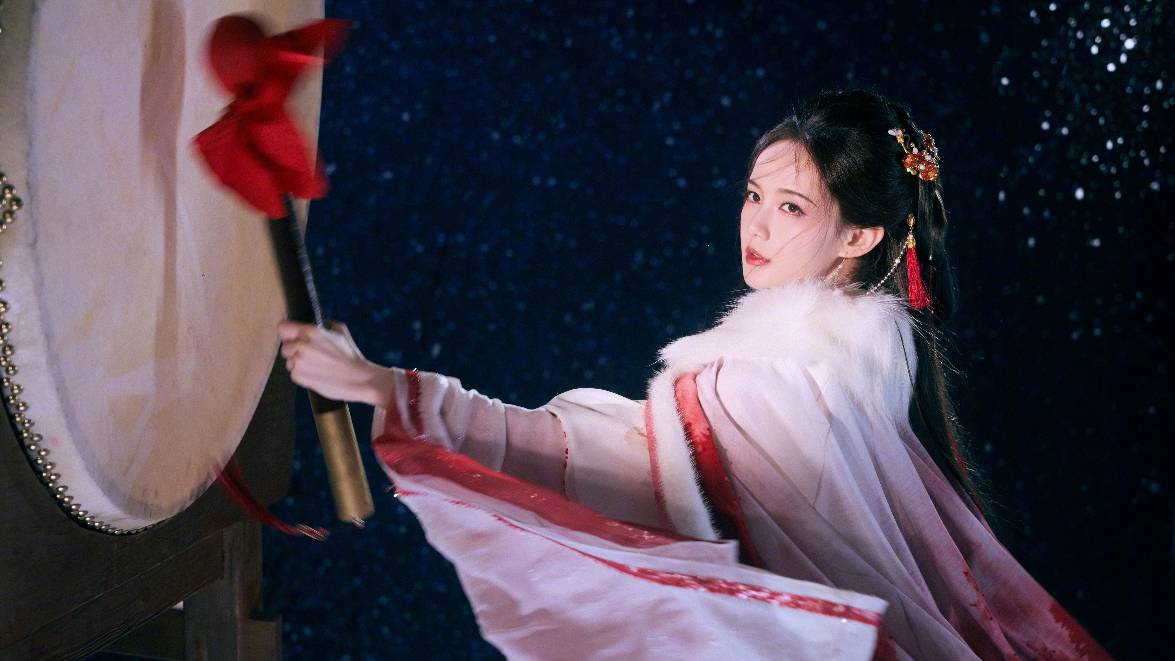 李一桐 古风 击鼓 4K美