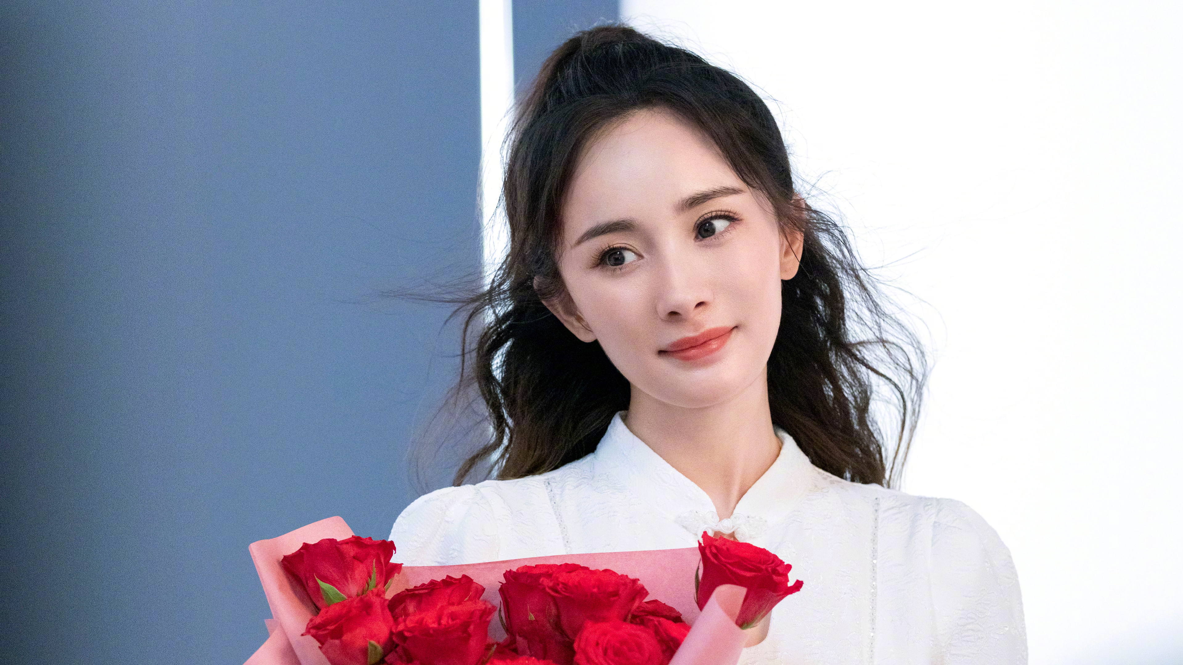 杨幂 红色玫瑰花 4k美女