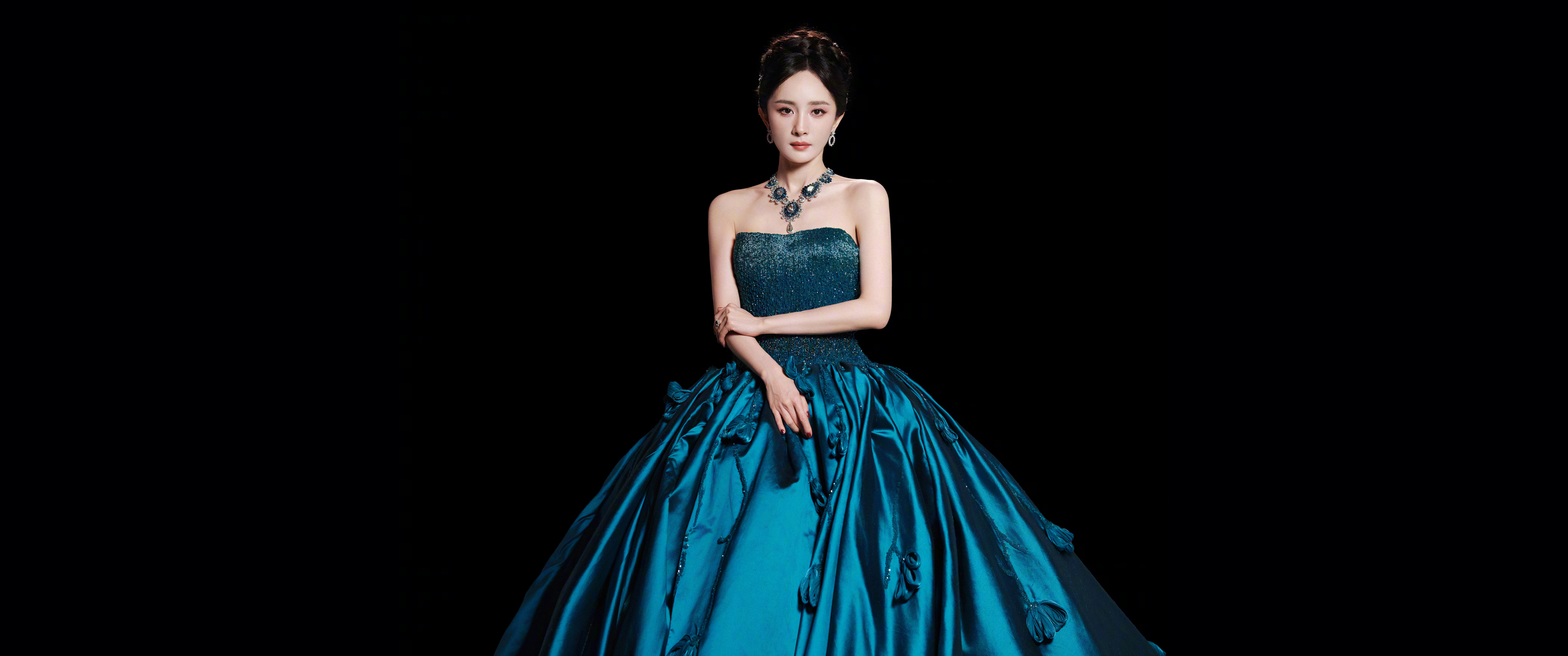 杨幂 蓝色长礼服裙子高