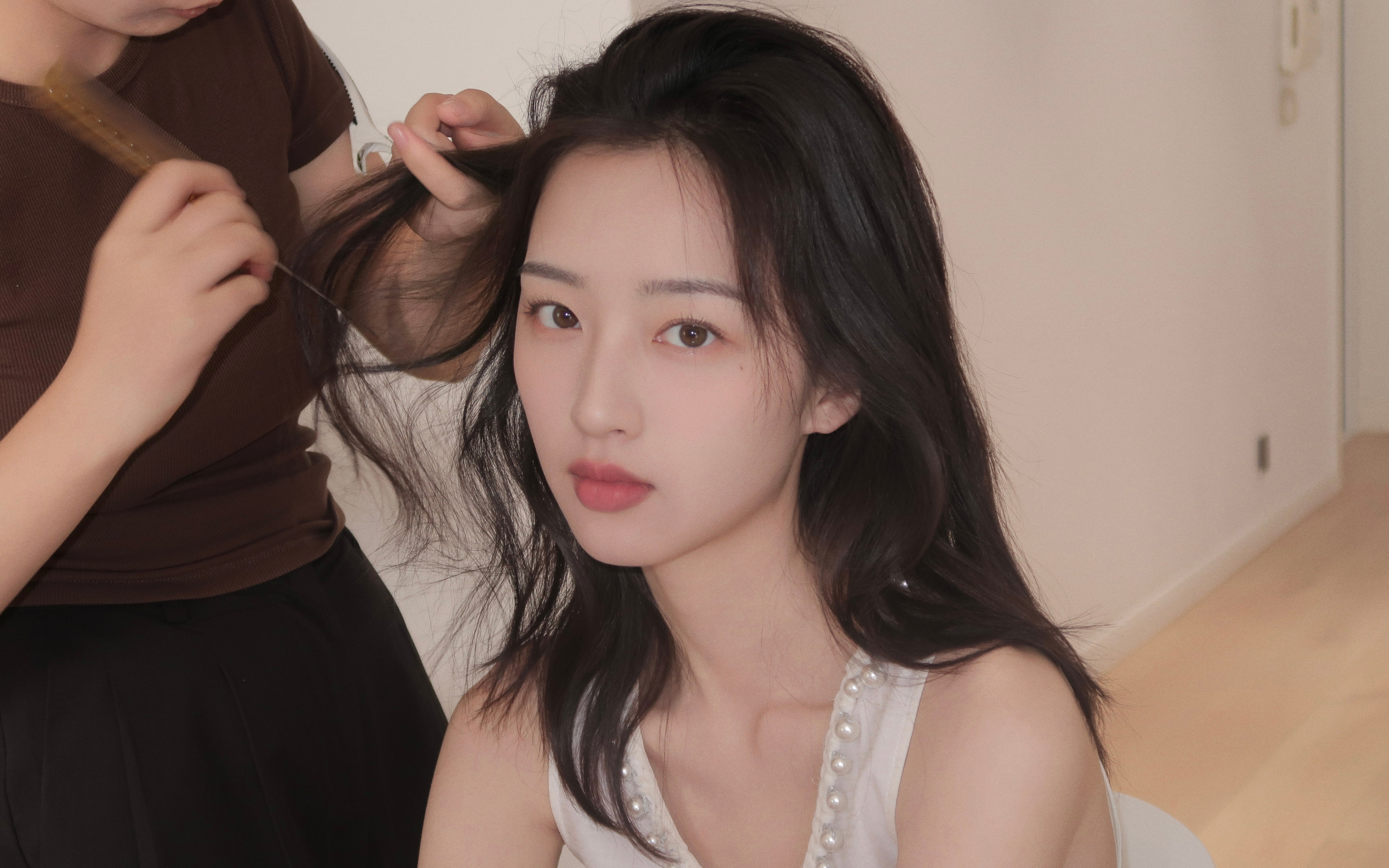 梳妆美女 邓恩熙 4K壁纸