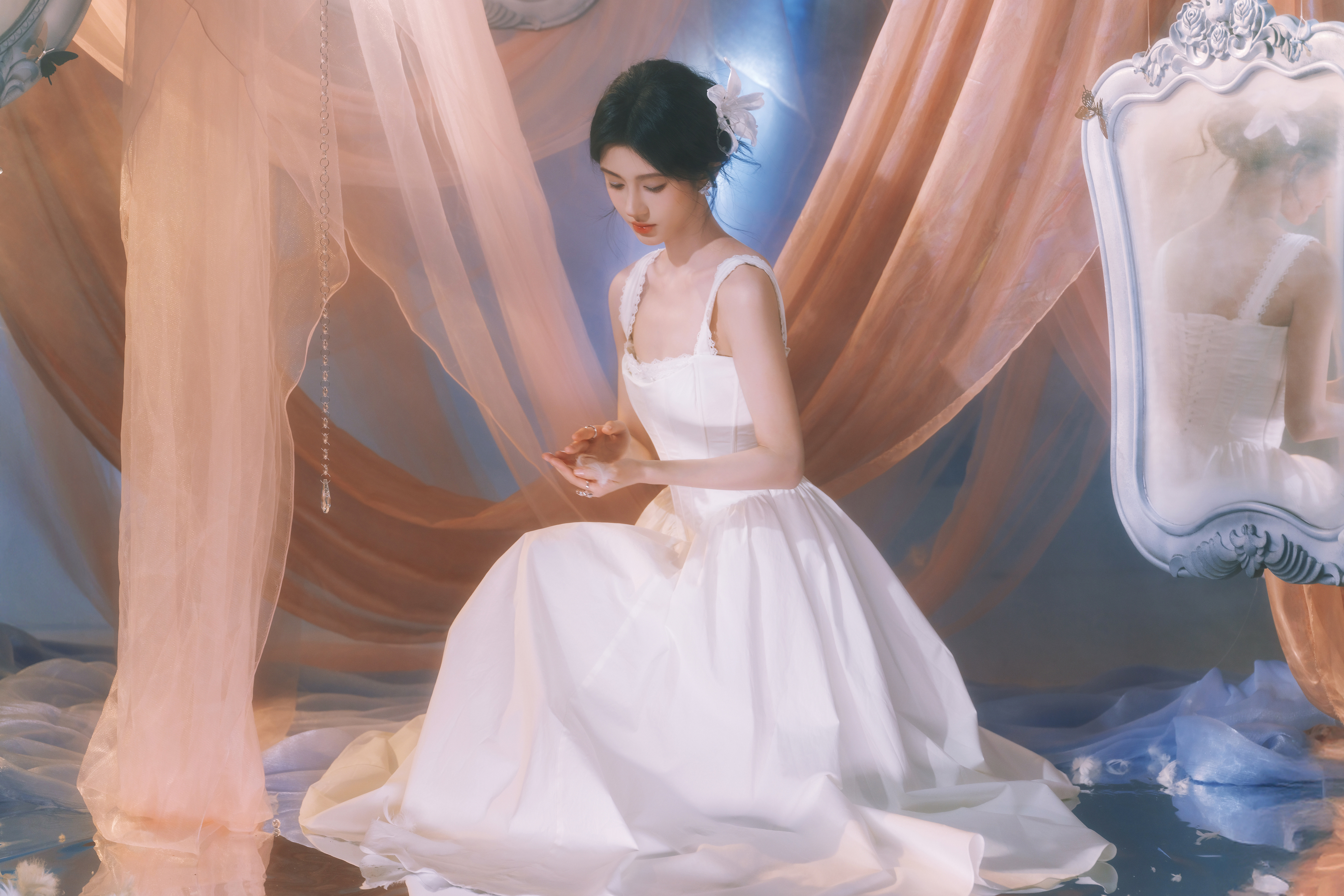 白色裙子靓丽美女鞠婧祎