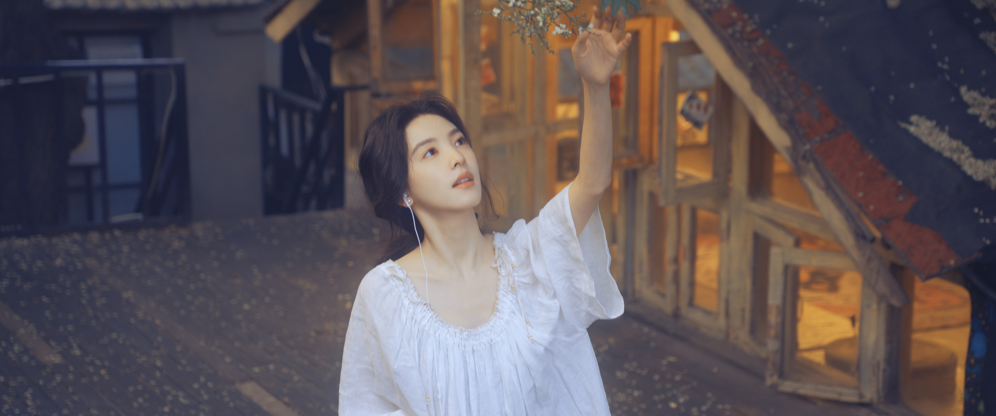 章若楠 白色裙子美女 34