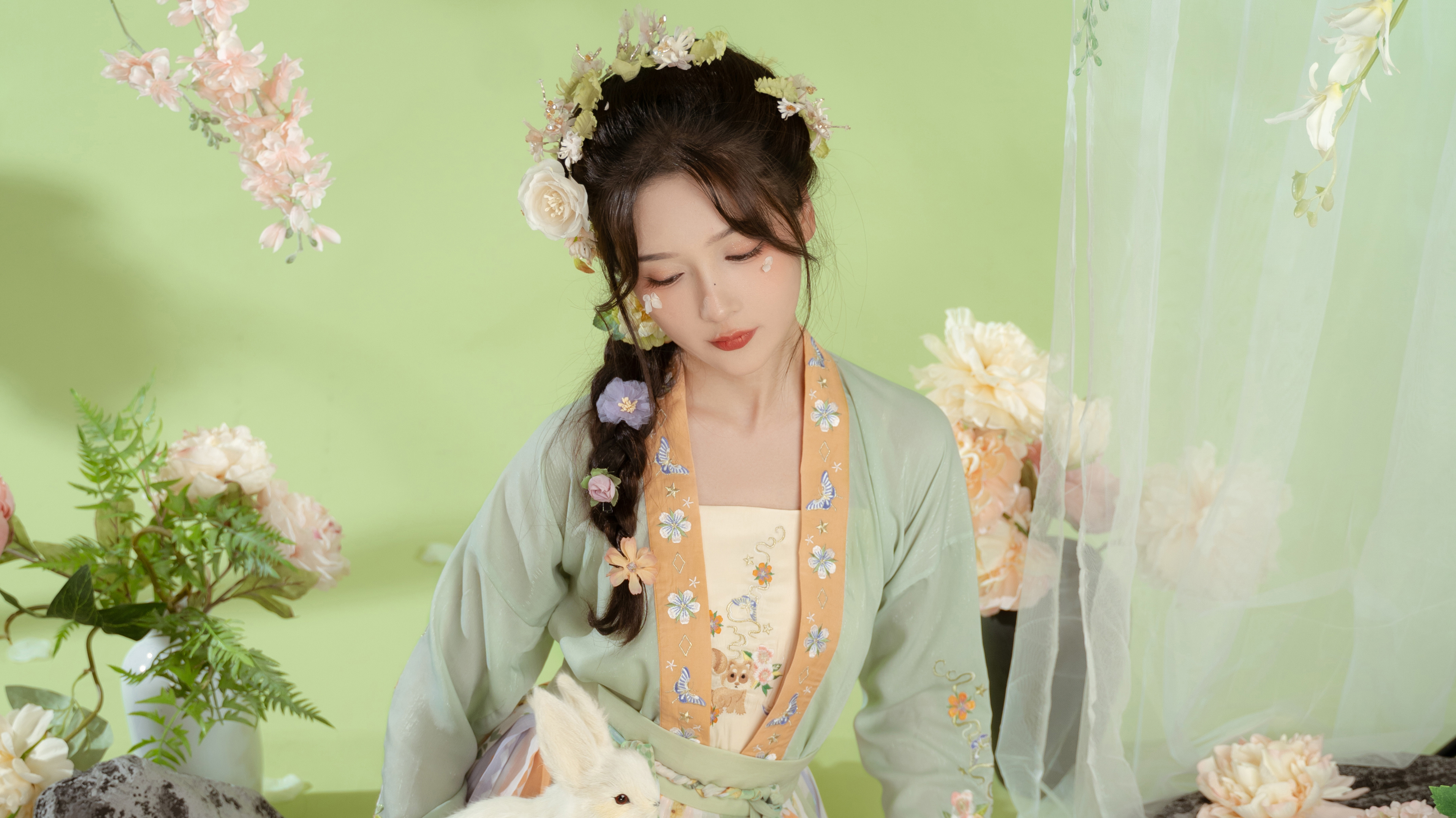 绿色小清新汉服美女4k壁