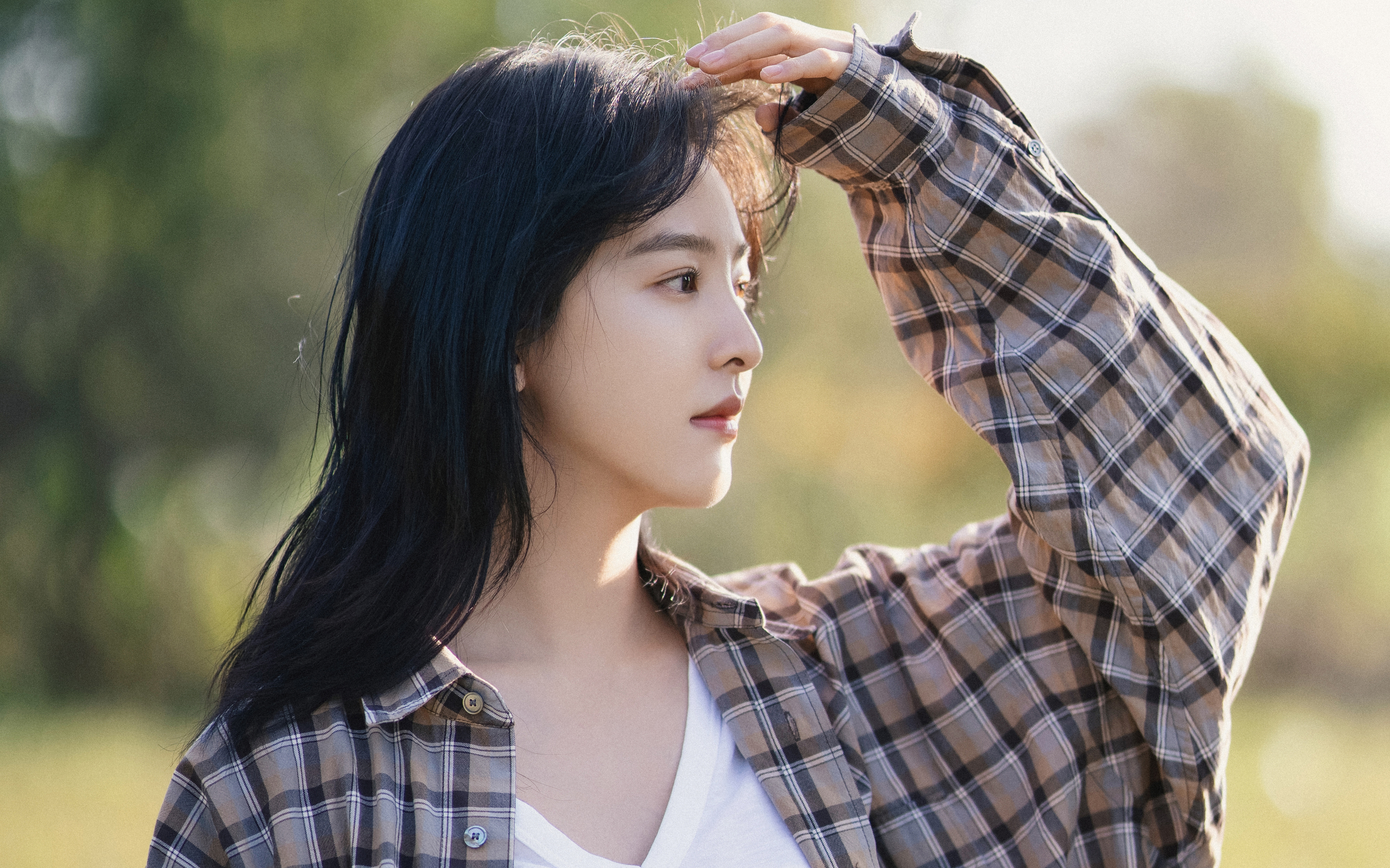 衬衫可爱长发美女 章若