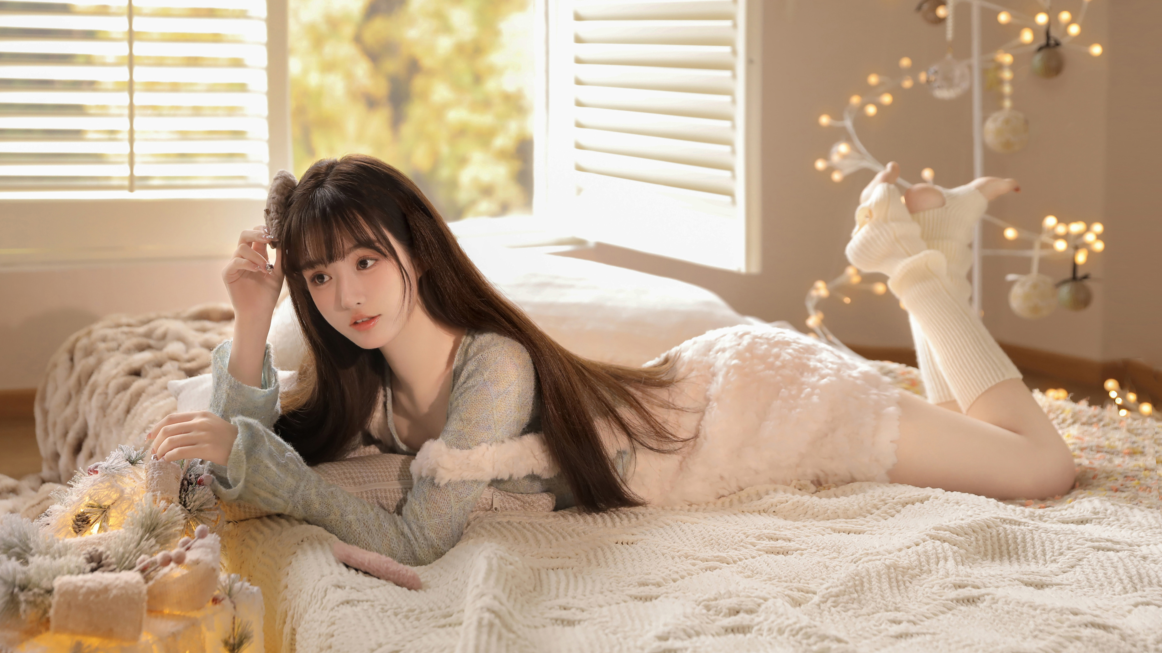 长发 清纯 美女 毛衣袜