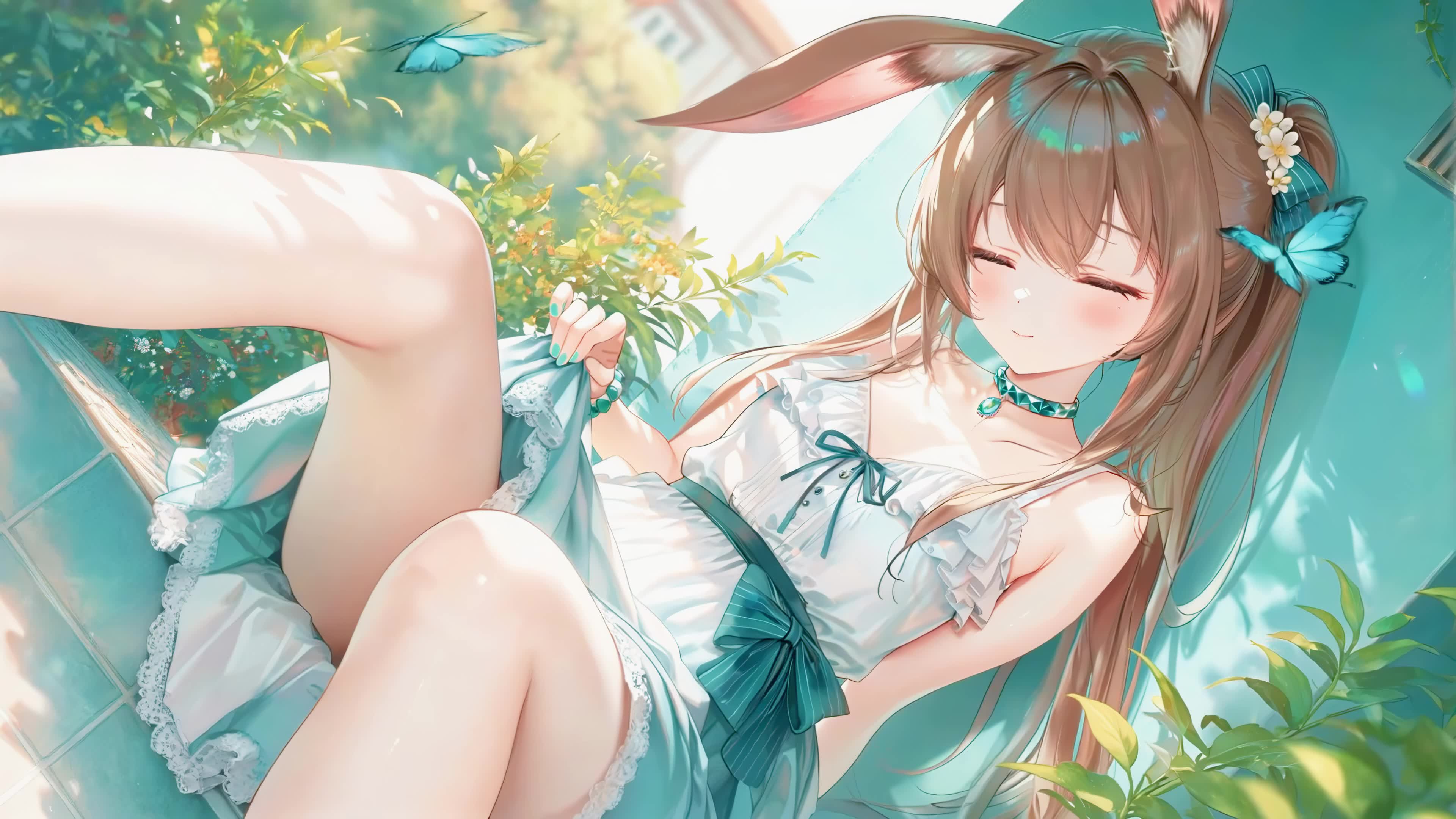 夏日庭院的兔耳少女
