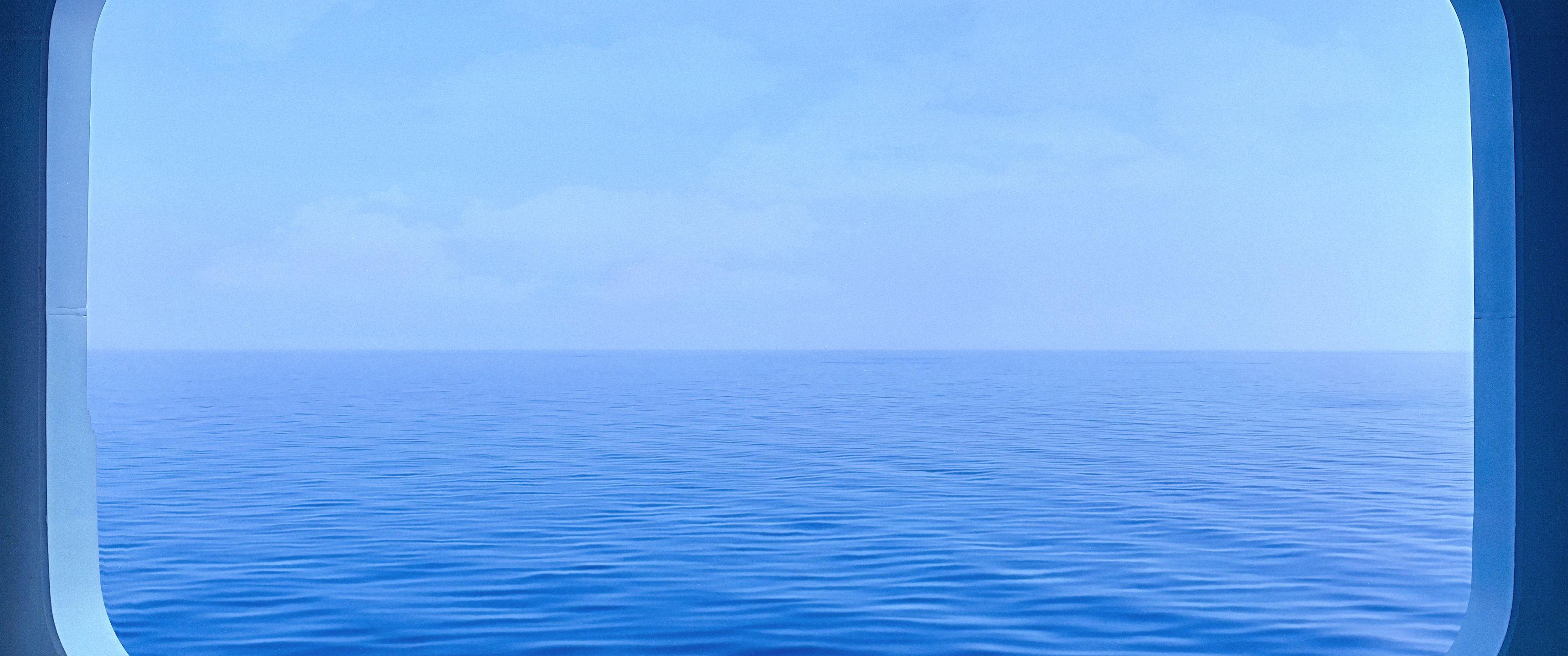 一窗海色3440x1440带鱼屏风景壁纸