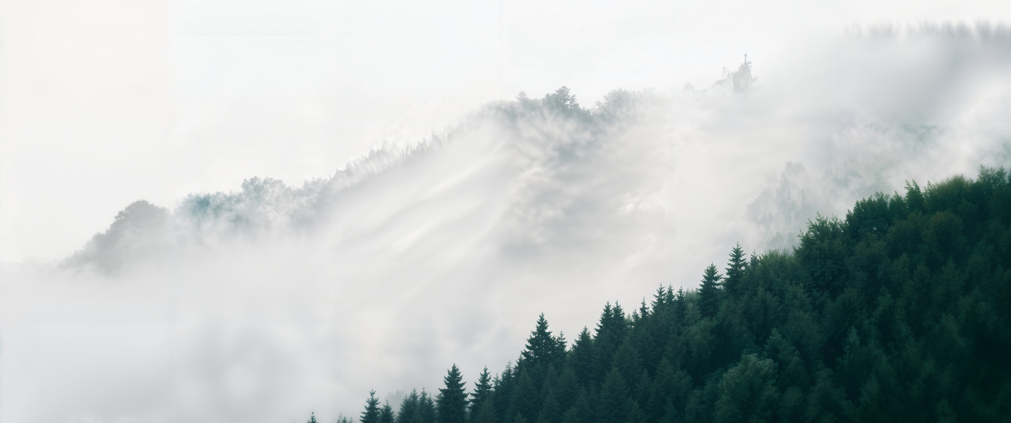 迷雾山谷3440x1440带鱼屏风景壁纸