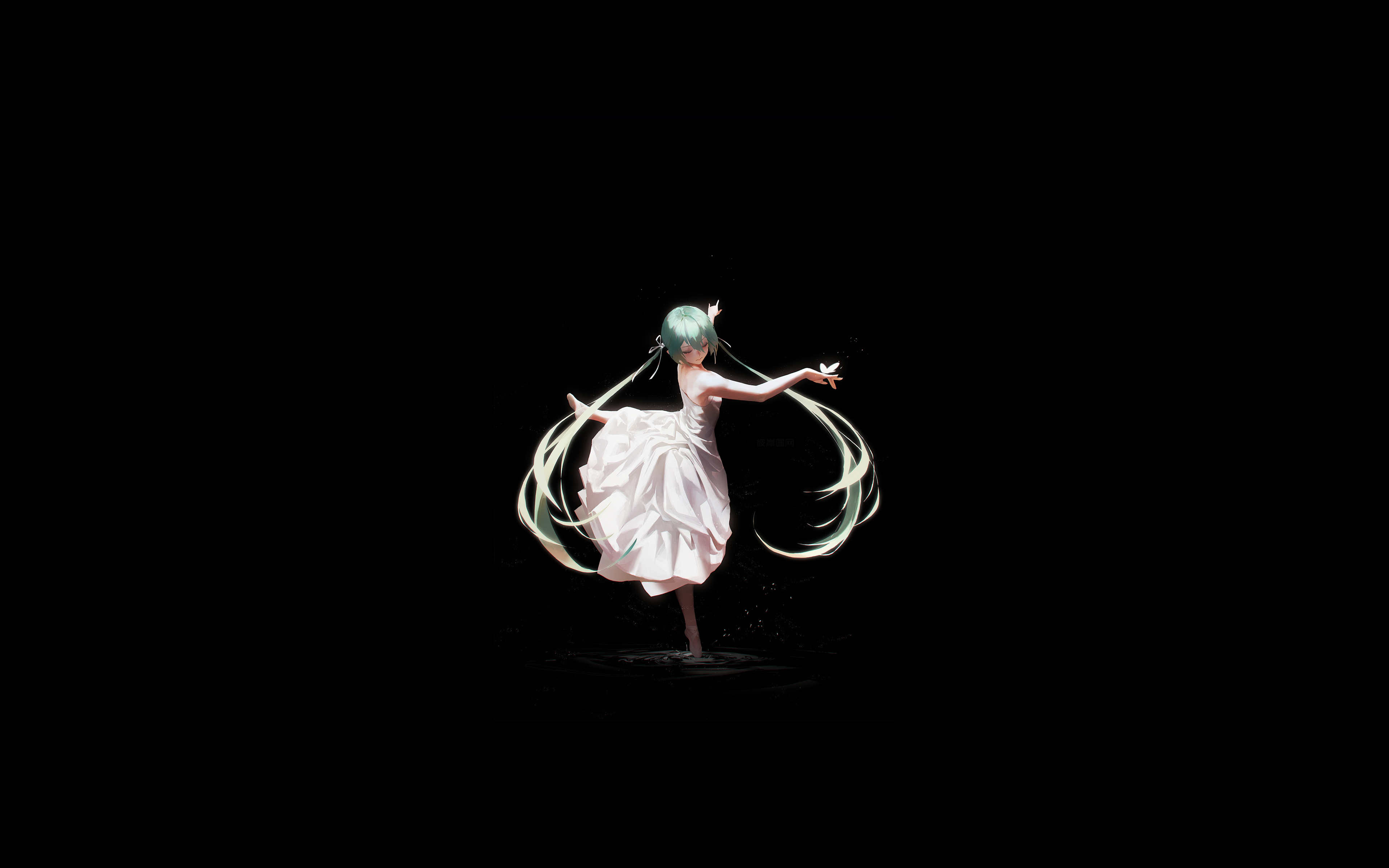 初音花之舞 极简 黑色背景 4K高清动漫壁纸 3840x2400