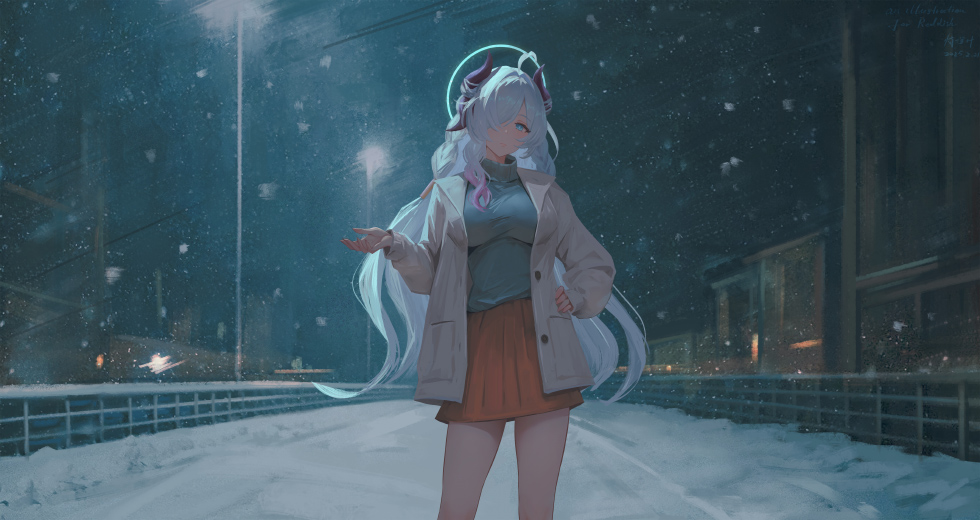 银发少女伫立路中 角与光环_e9ce5108ecf6