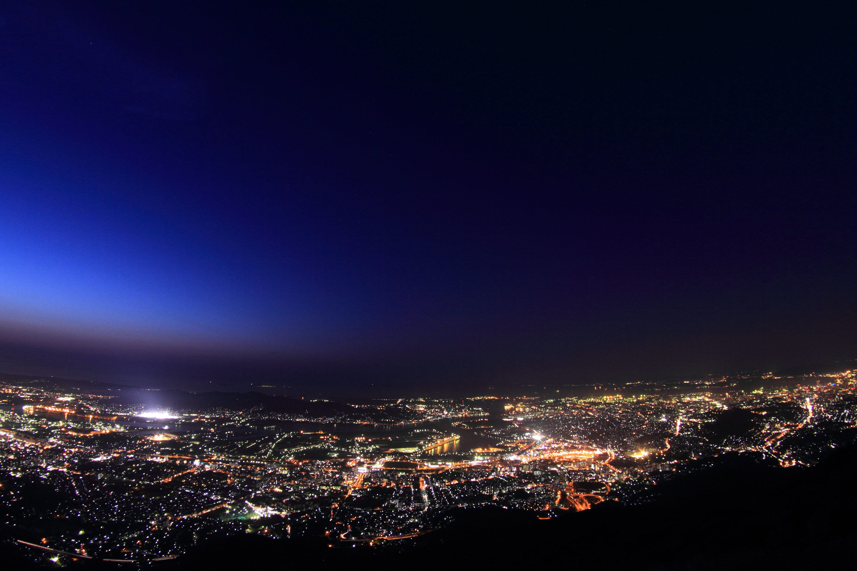 城市夜景摄影图片_2681