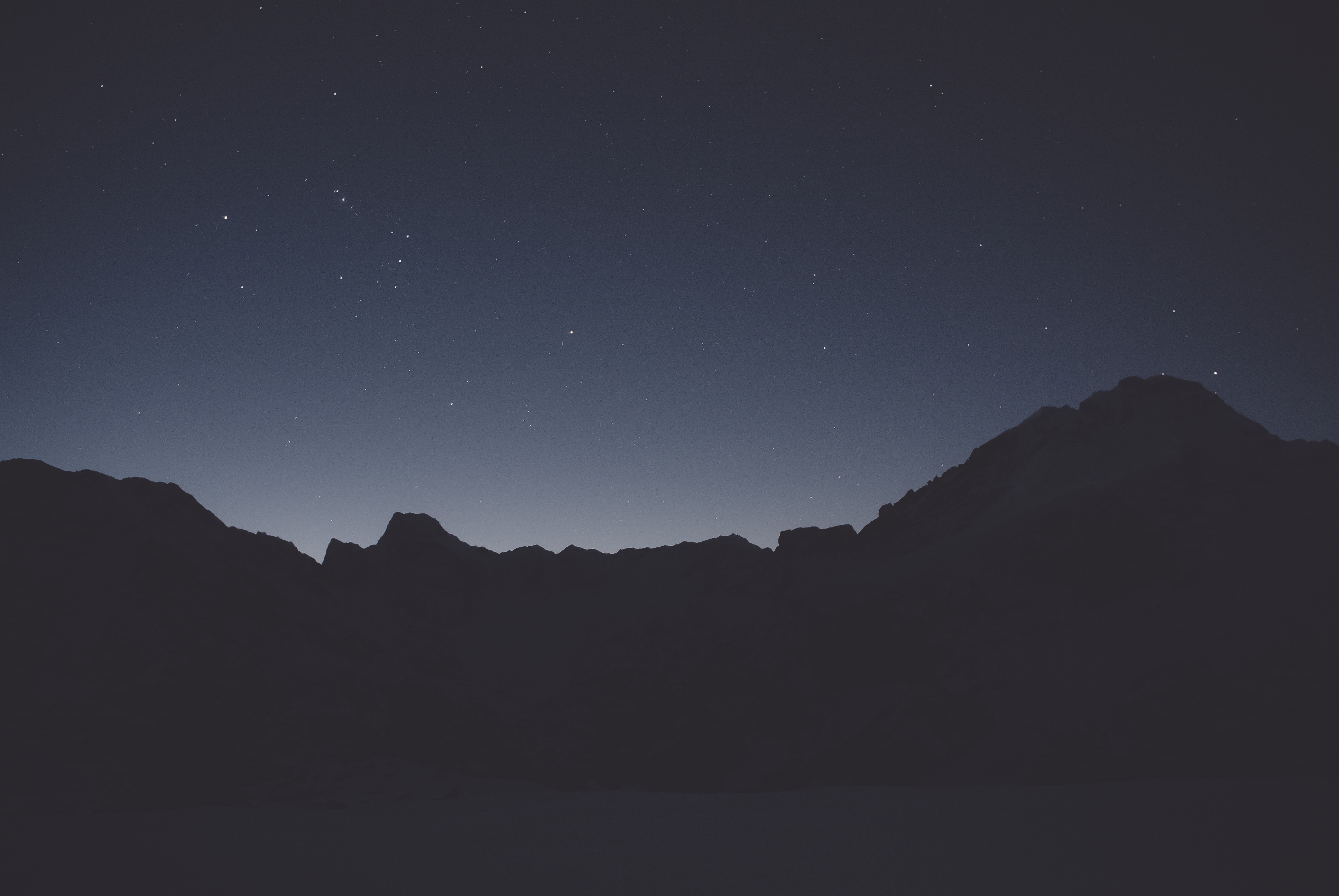 夜晚的山 星空 风景 4K_9209
