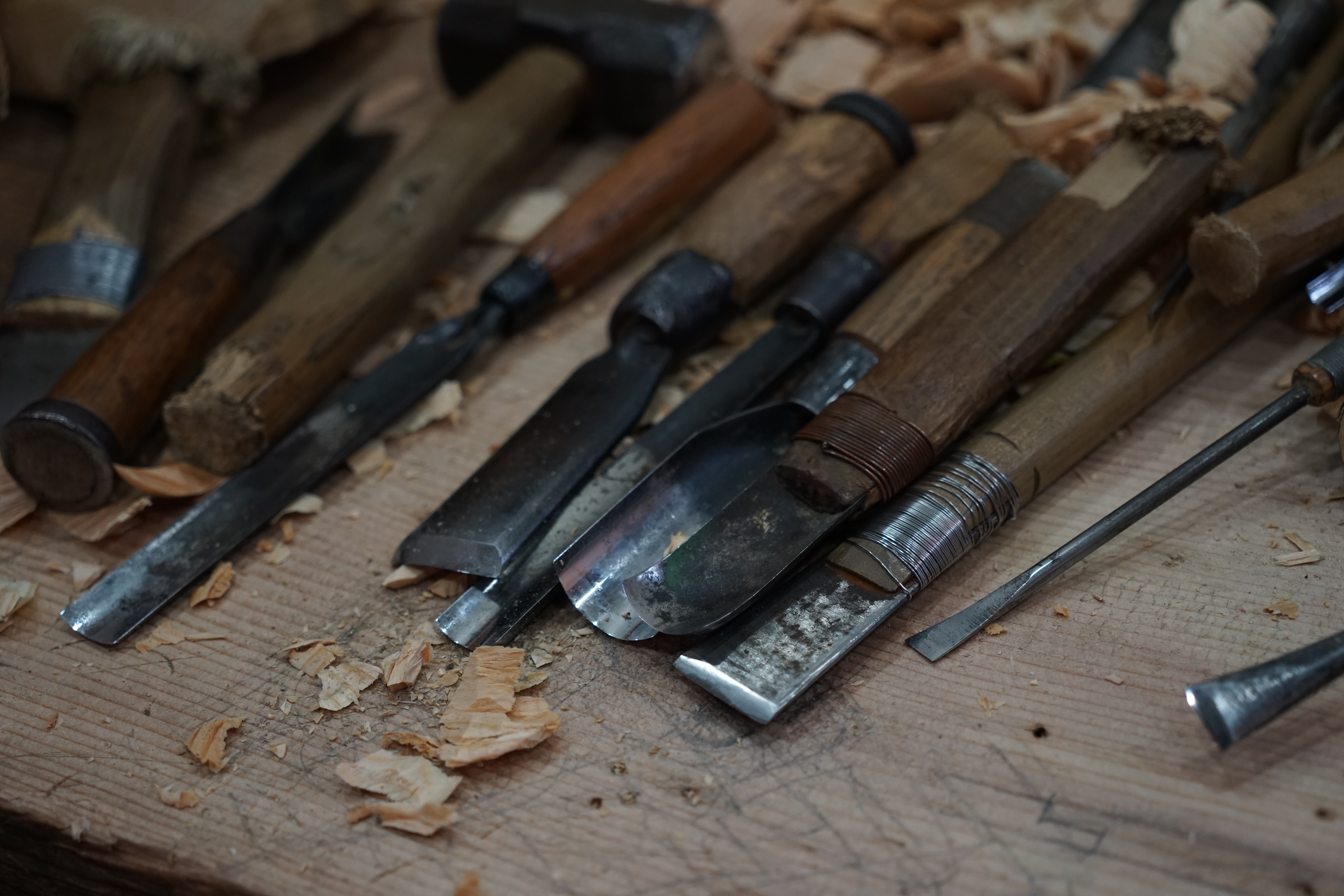 木工 堆积的金属工具 图_2950