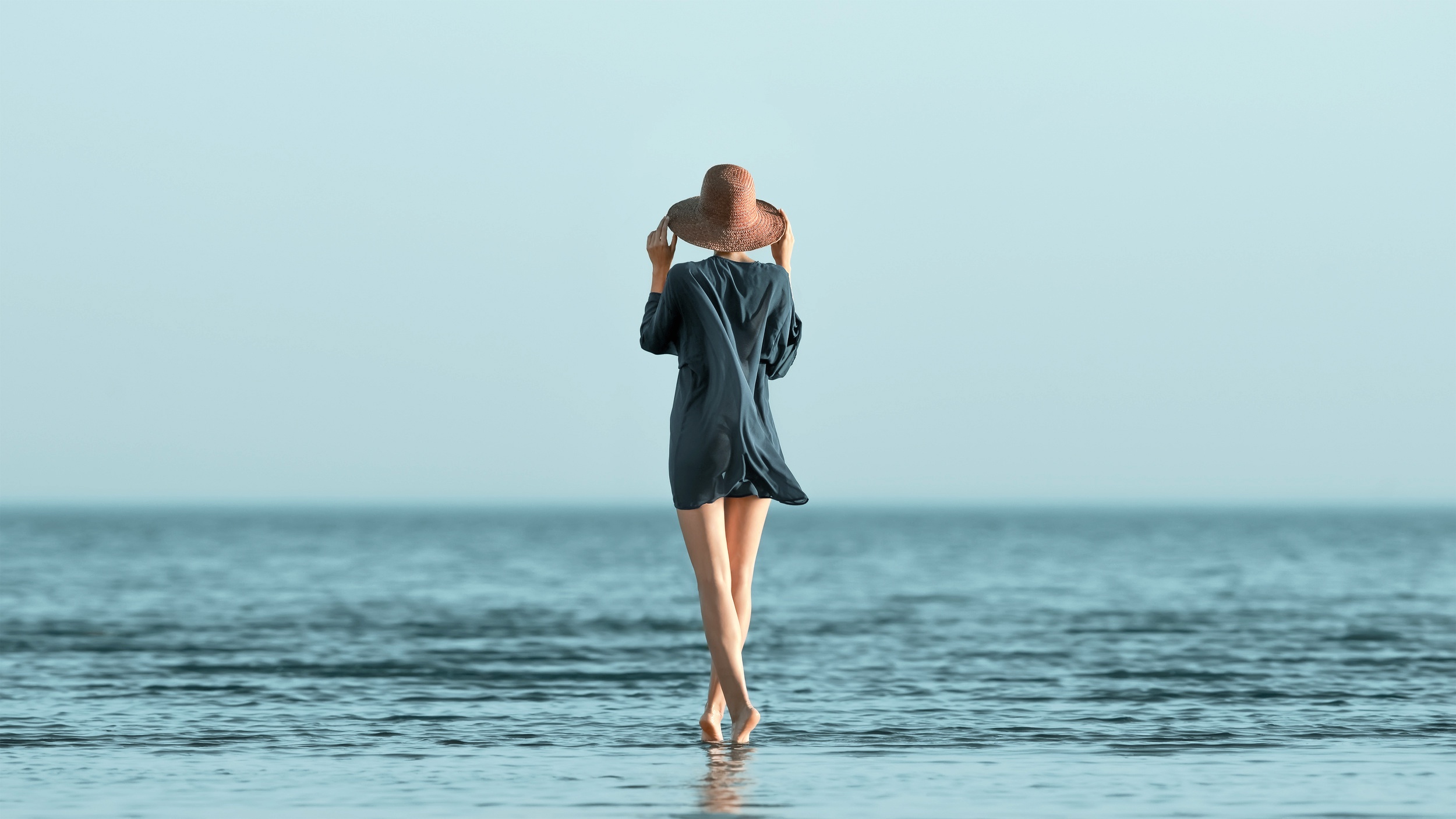 海边 波浪 女孩 美丽裙_9262
