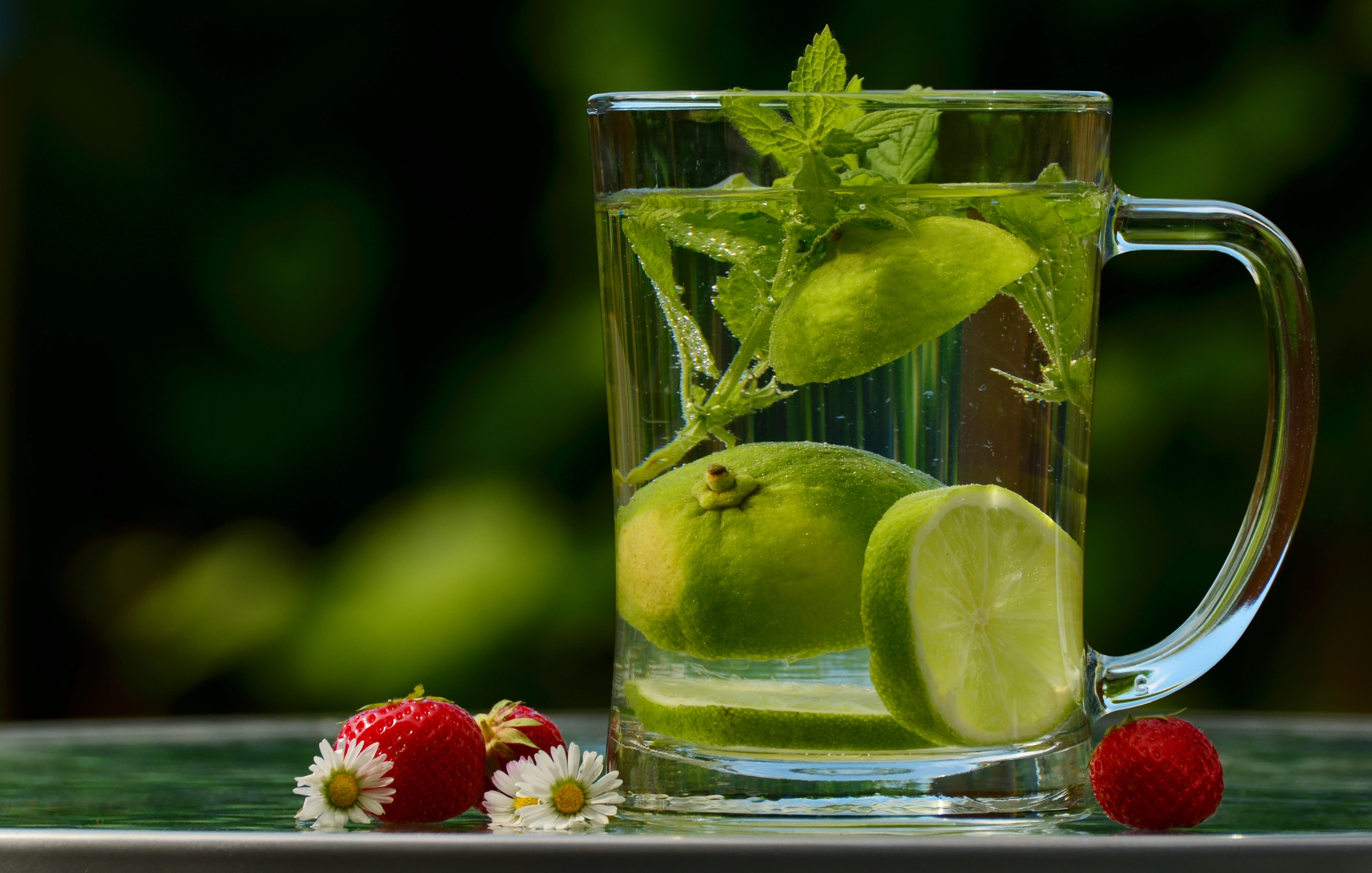玻璃杯 水 排毒水 柠檬_11361