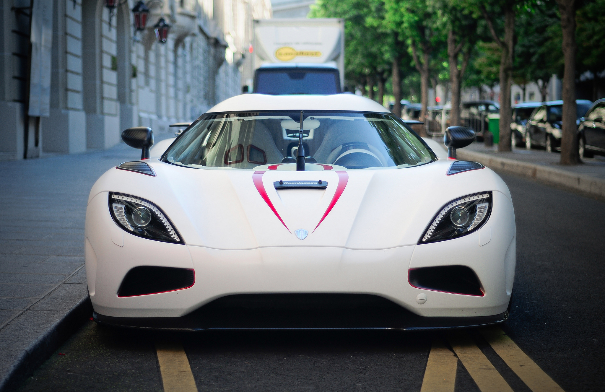 科尼赛克AGERA R 白色超_7022