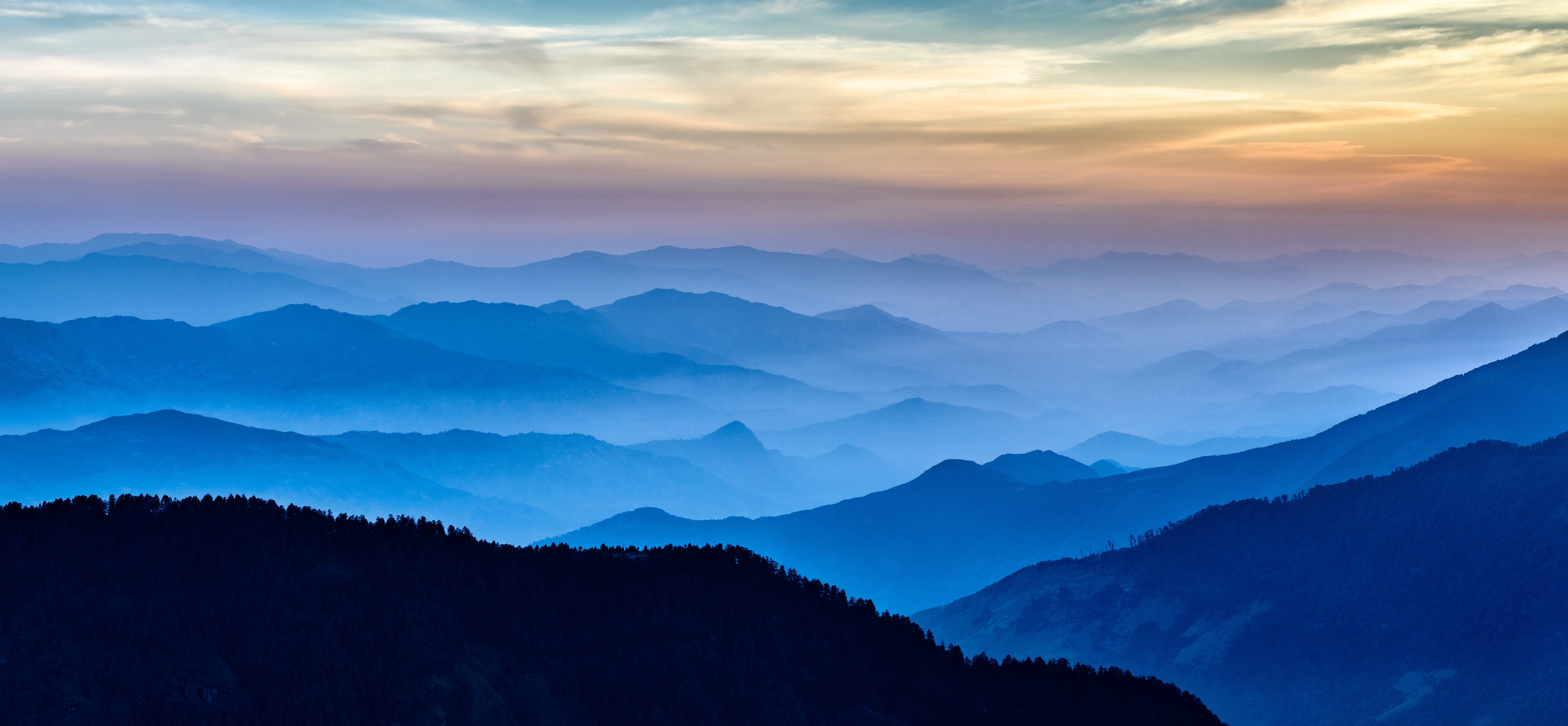连绵山峰 连绵起伏的山8_10374